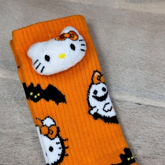 SANRIO HELLO KITTY Halloween Womens Ankle Socks Set of 3 Bats Pumpkin Mummy New - Picture 7 of 15